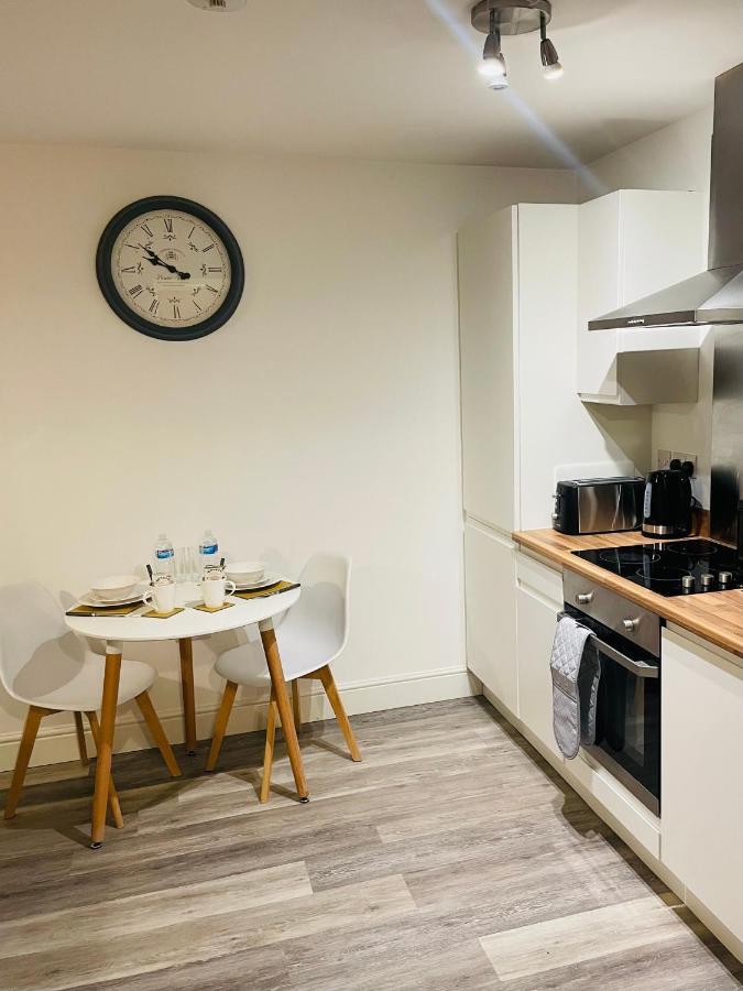#0509 Two Bedroom Serviced Apartment- Free Parking Derby Exteriér fotografie