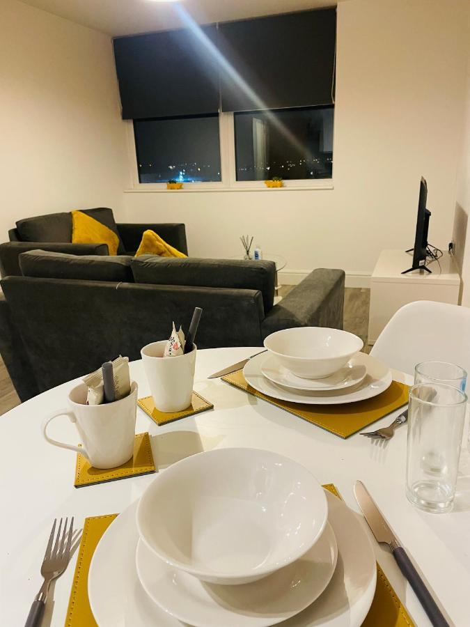 #0509 Two Bedroom Serviced Apartment- Free Parking Derby Exteriér fotografie
